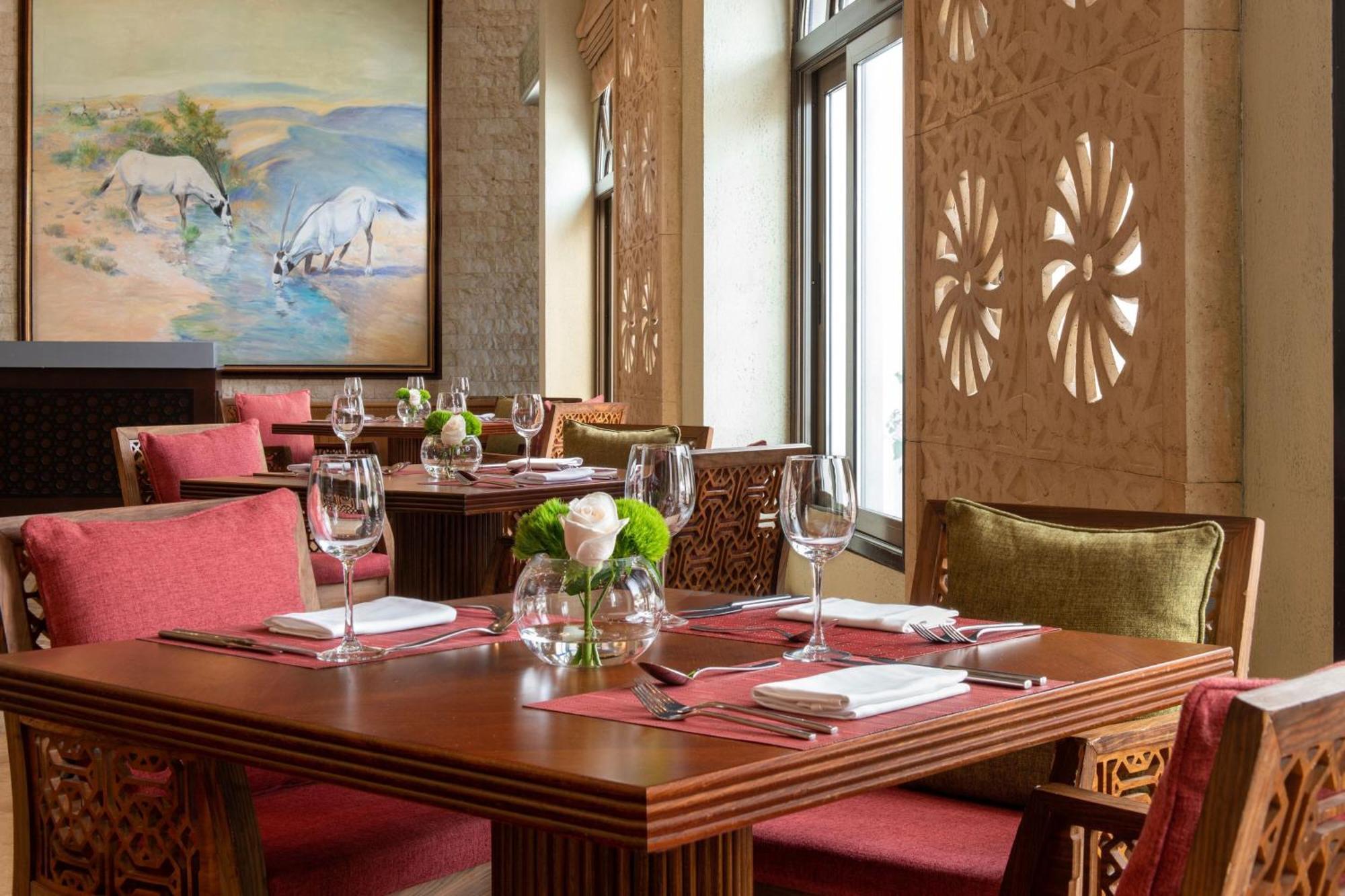 Sharq Village & Spa, A Ritz-Carlton Hotel Doha Exterior photo